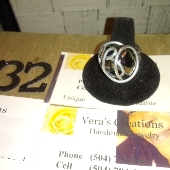 A ring - Picture 3 of 8